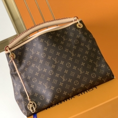 Louis Vuitton Shopping Bags